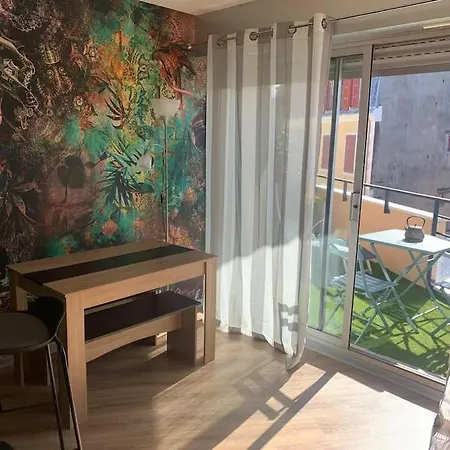 Cocon Douillet Calme 포